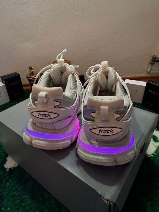 Papuci Balenciaga Track Led