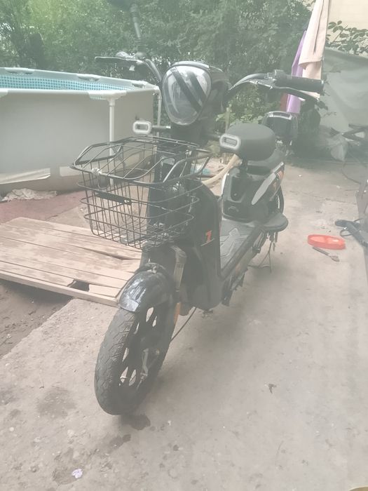 Скутер sk8 777 продаю