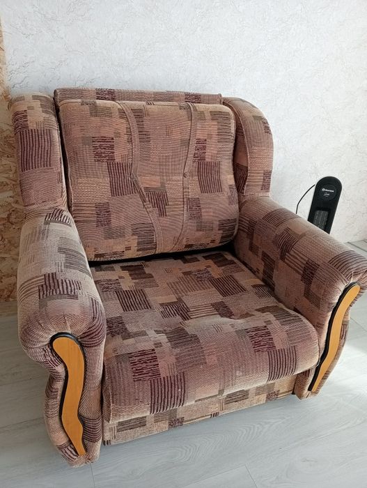 Продам раскладное кресло.
