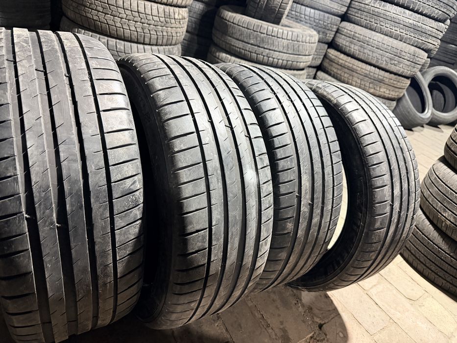 MICHELIN PILOT SPORT 4s 235/45R18 orginal