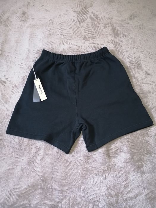 Pantaloni scurti essentials noi