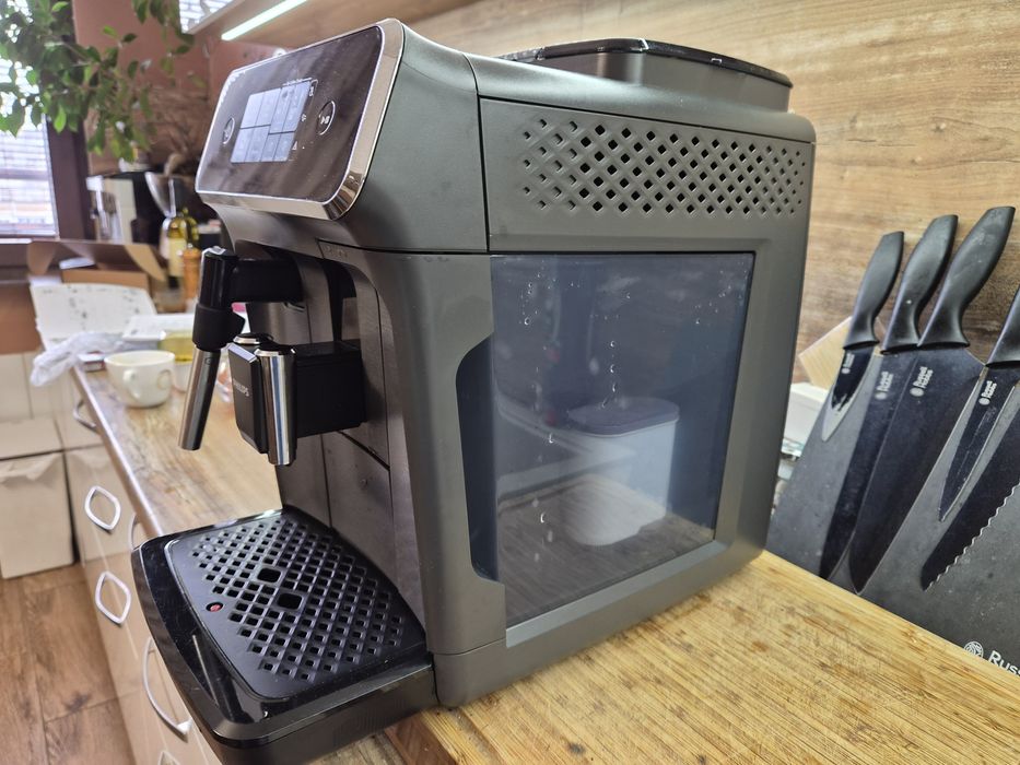 Автоматична еспресо машина Philips EP2220/10н