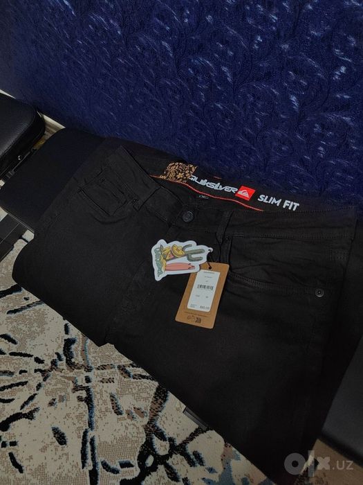 Джинсы Quiksilver slim fit. p34\32.