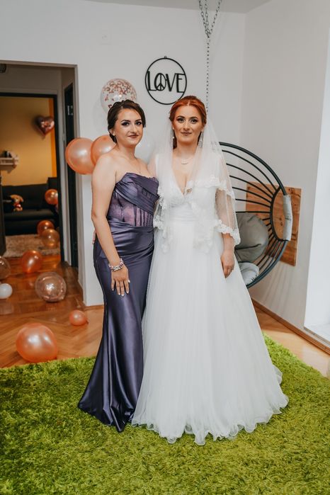 Vând rochie de mireasa purtata o singur dată.