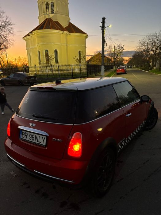 Mini Cooper 1.6 benzină 2004