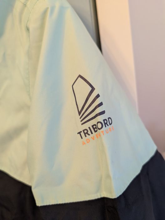 Jacheta impermeabila Tribord, marime 8-9 ani