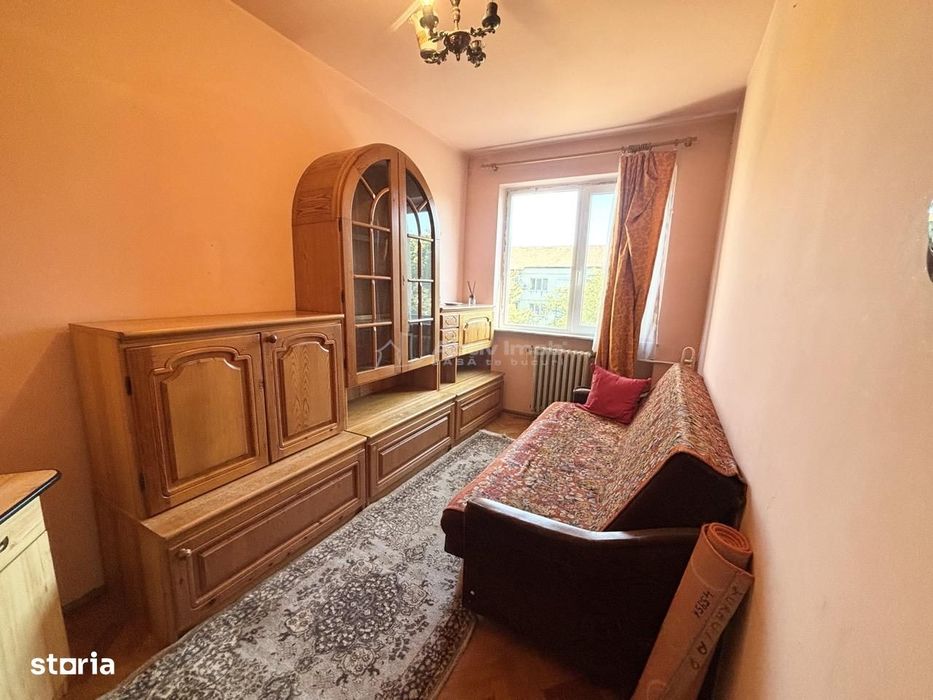 Apartament 3 camere  - Rogerius - Str Selimbarului - etaj 4