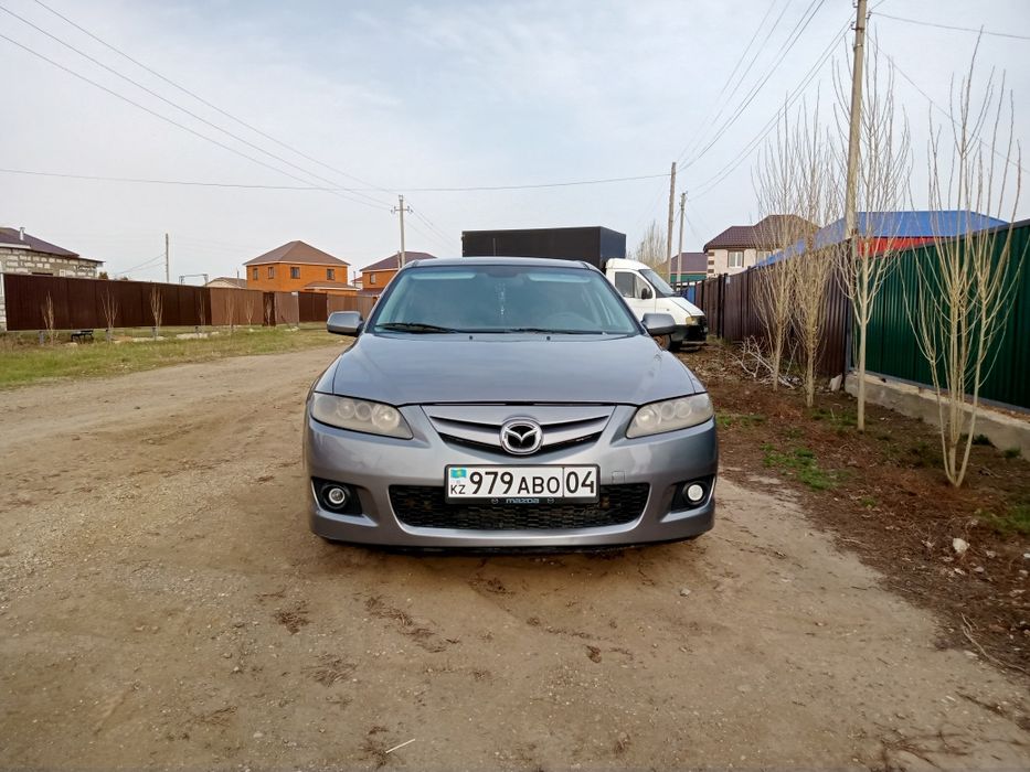 Автомобиль Мазда 6 рестайлинг.