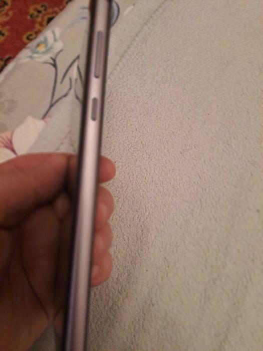 телефон huawei p10 lite .