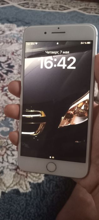 Iphone 8 plus 64GB