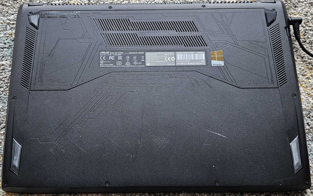 ASUS ROG GL502V i7-6700HQ GeForce GTX1060 8GB RAM