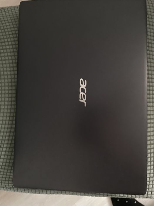 Ноутбук Acer,в хорошем состоянии