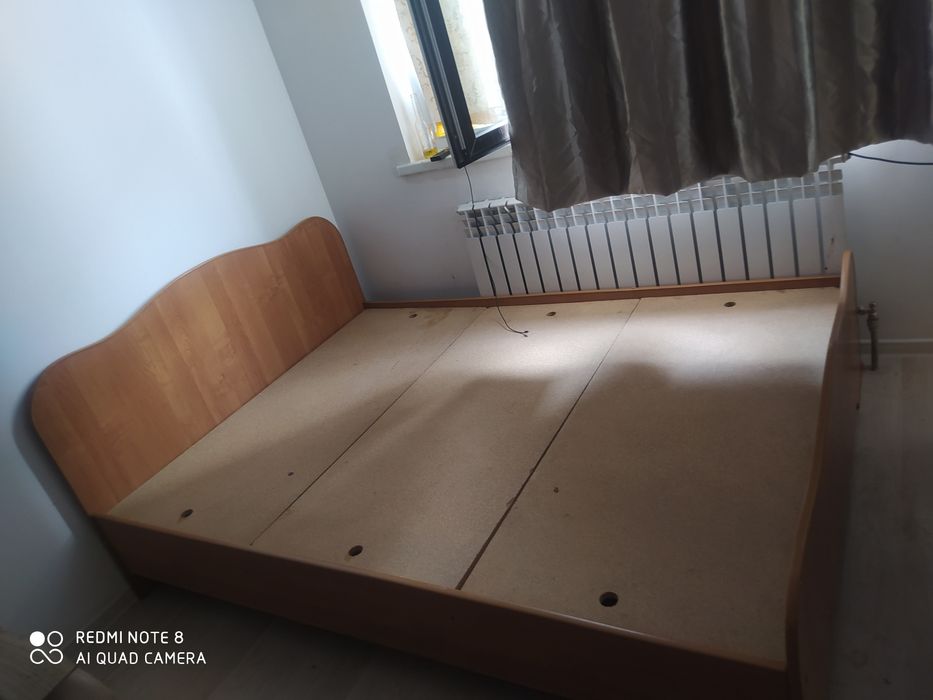 Обменяю кровать на диван