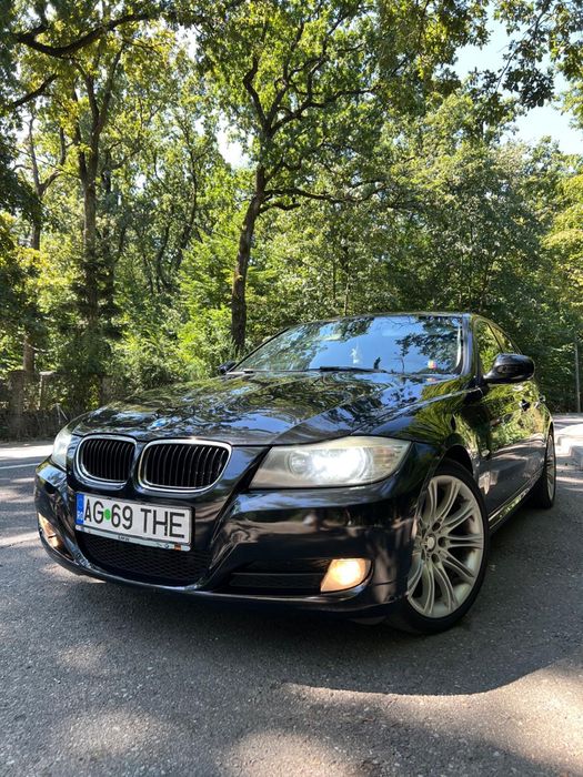BMW 3 Series 2011