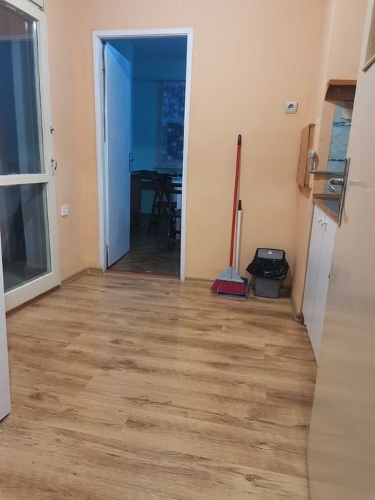 Дава се под наем Двустаен апартамент в Враца, Река Лева - 64 кв.м за 306 € - Снимка #6