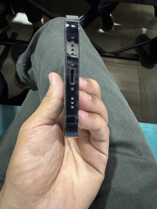 Iphone 12 pro sotiladi