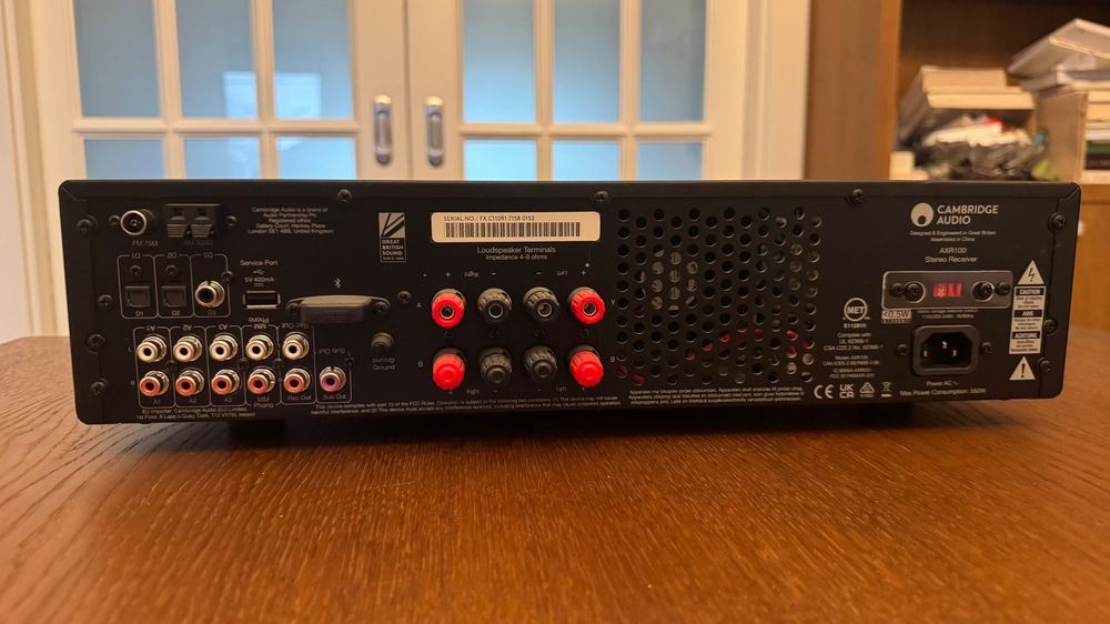 Vand Amplificator Cambridge Audio AXR100D