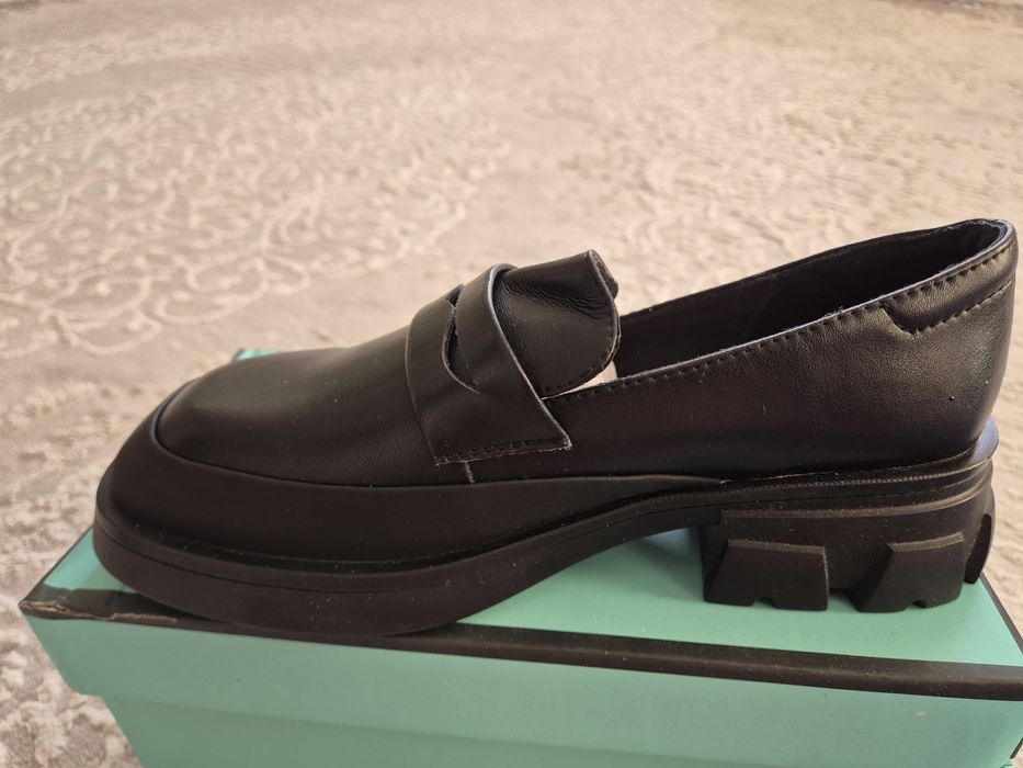 Женские туфли ( обувь )