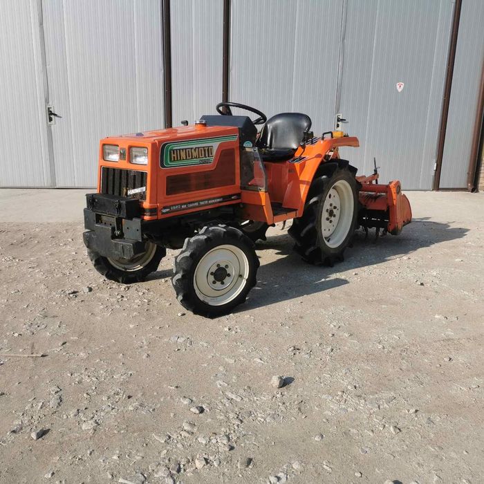Трактор  Hinomoto N179
