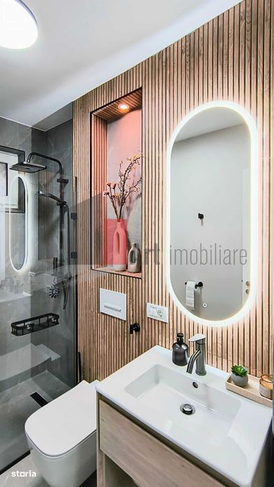 Vindem apartament  3 camere, Plaza