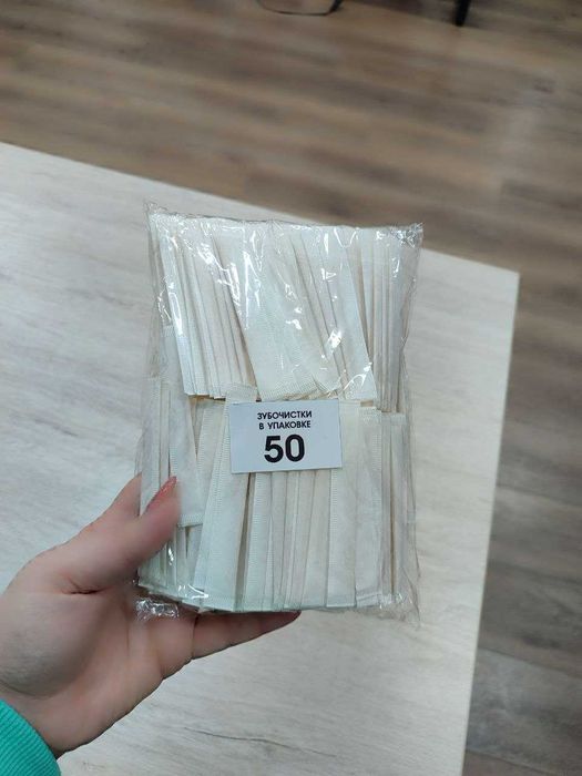 Ложки вилки палочки  зубочистки