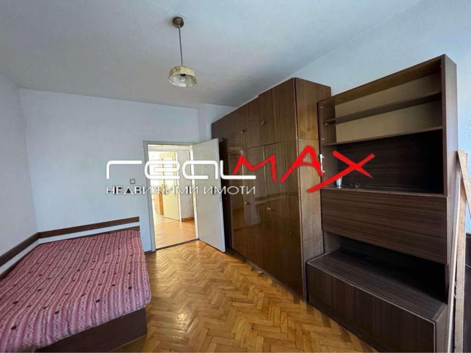 Продава се Тристаен апартамент в Казанлък - 102 кв.м за 1145 €/кв.м - Снимка #9