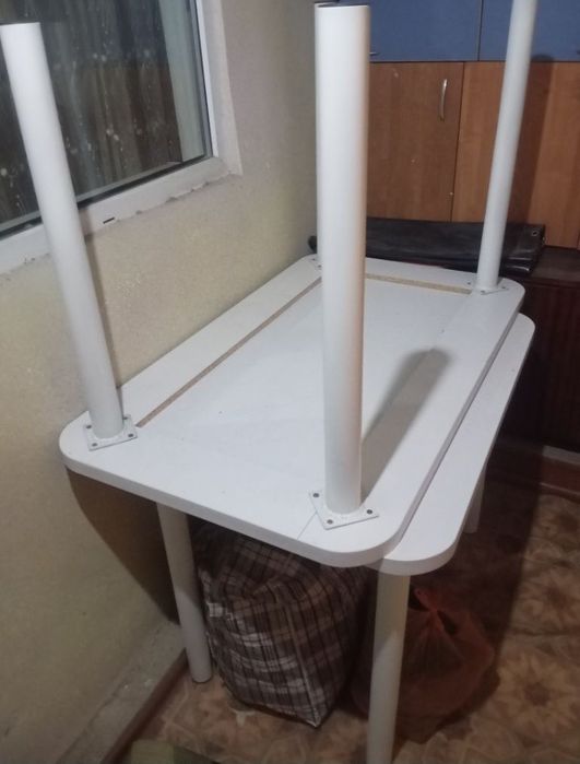 Продаются Столы.