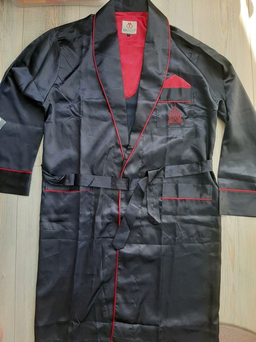 Нов сатетен халат Л / L