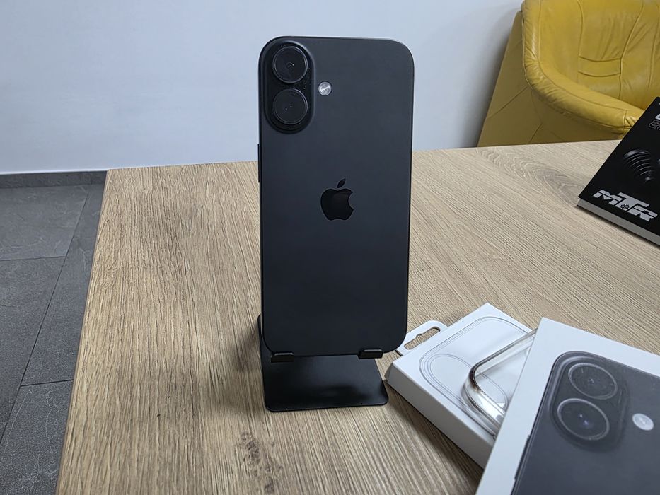 Vând iPhone 16 128gb 5g Black