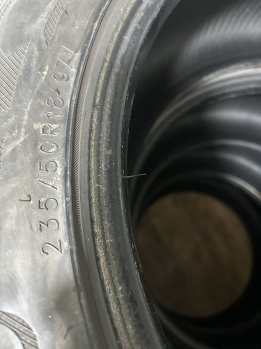 235_50_18 два баллона.