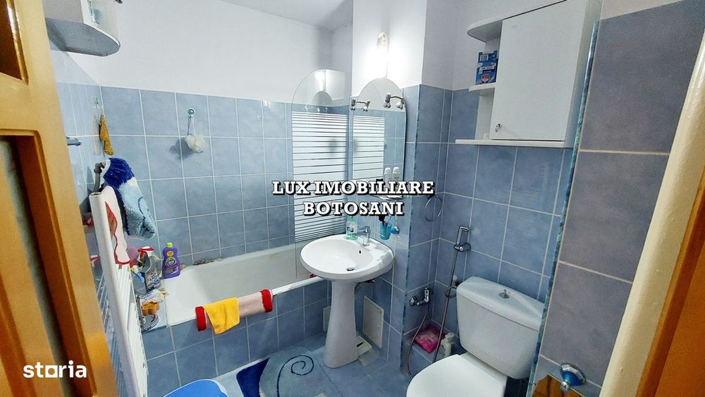 Apartament 2 camere, zona Capat 1