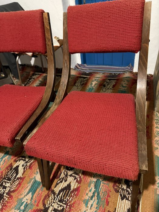 Продавам ретро столове