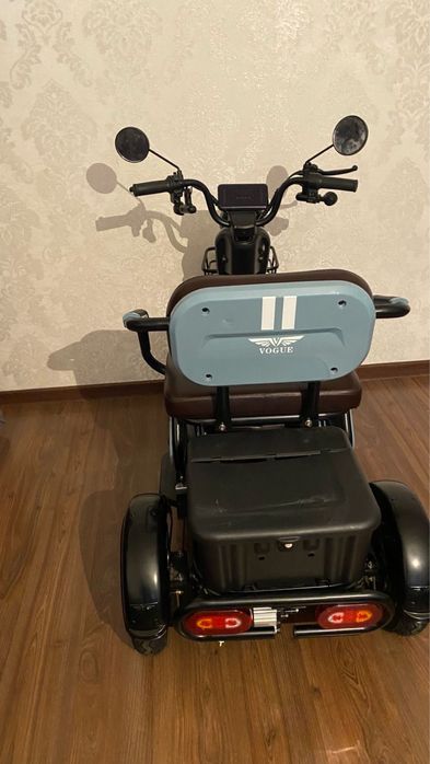 Электрический  мопед