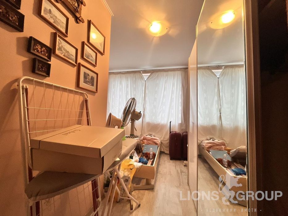 Продава се Тристаен апартамент в Варна, Левски - 110 кв.м за 1104 €/кв.м - Снимка #12