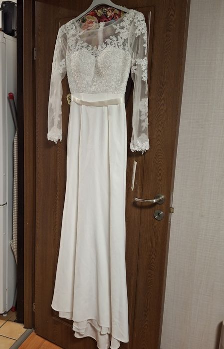 Rochie de mireasa noua cu eticheta  Mărimea Xs