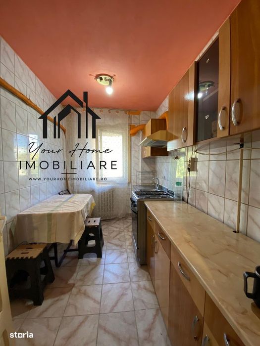 Apartament 3 camere semidecomandat, Et. 2/4 –Craiovița, zona Școala 30