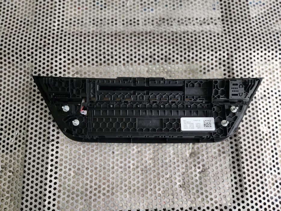 Panou Modul Comenzi Clima Climatronic Radio Cd Navi Bmw X3 X4 G01 G02 Volan Stanga Cod  Dezmembrez