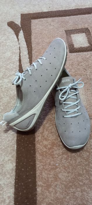 Adidasi Ecco biom