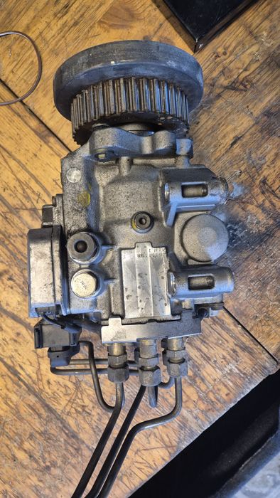 Нафтова помпа за VW Пасат 5 ,Ауди А6,А4 2.5 TDI 97- 2004г