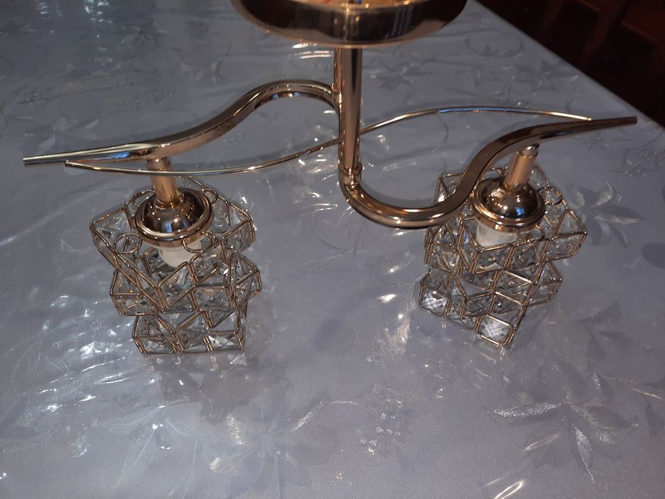 Люстра новая,  красивая