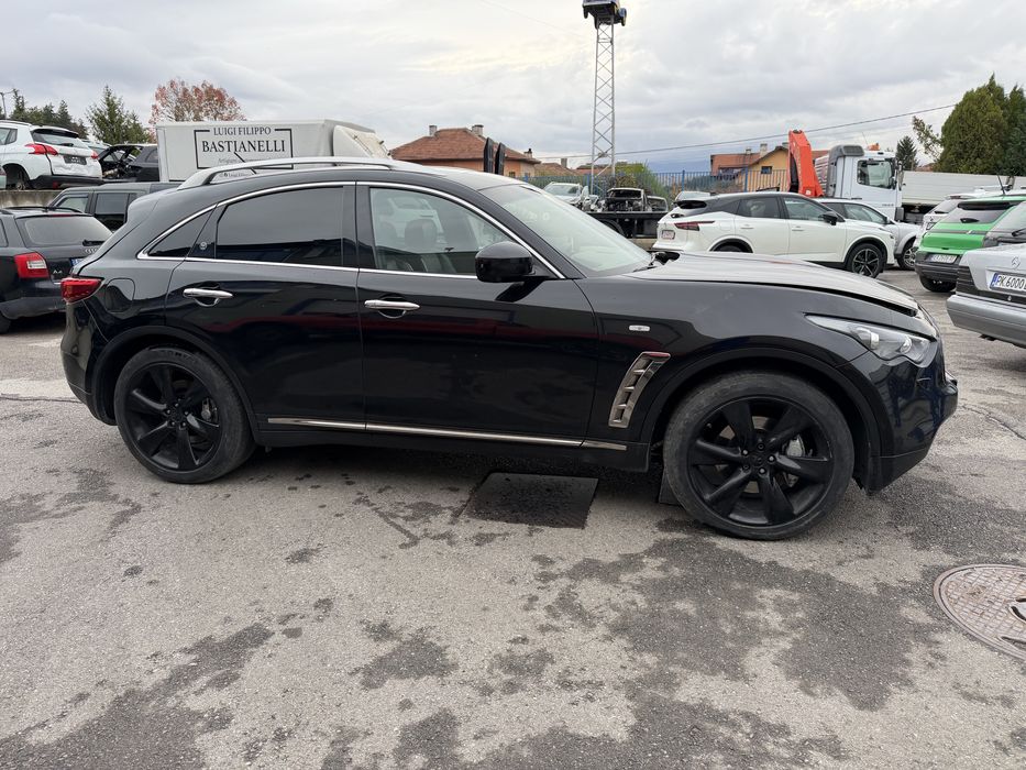 Infiniti FX30d S НА ЧАСТИ
