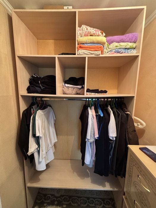 Продам шкаф для гардеробной