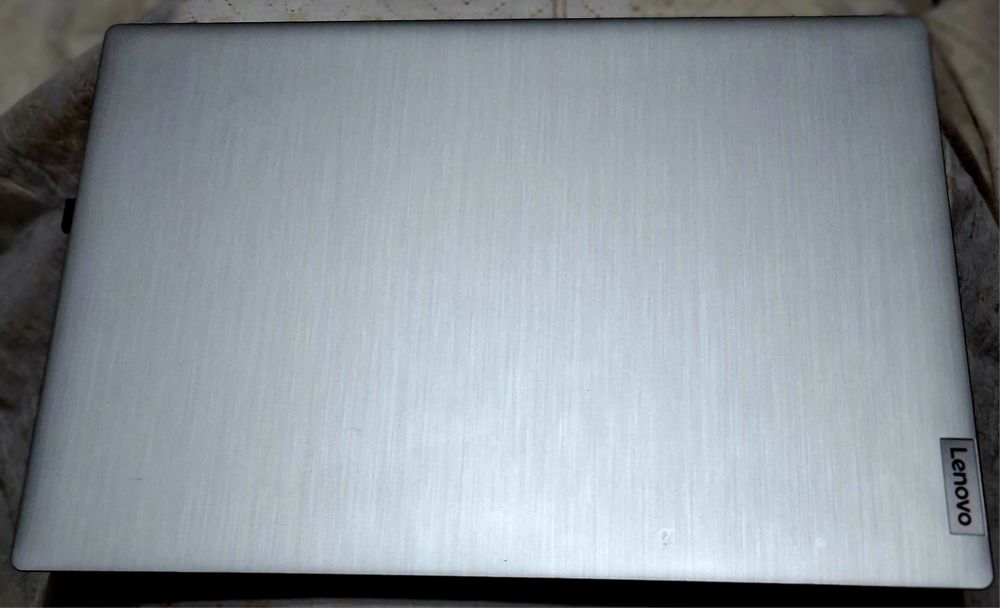 Lenovo  Windows 10