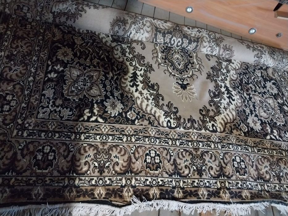 Продам ковёр б/у.