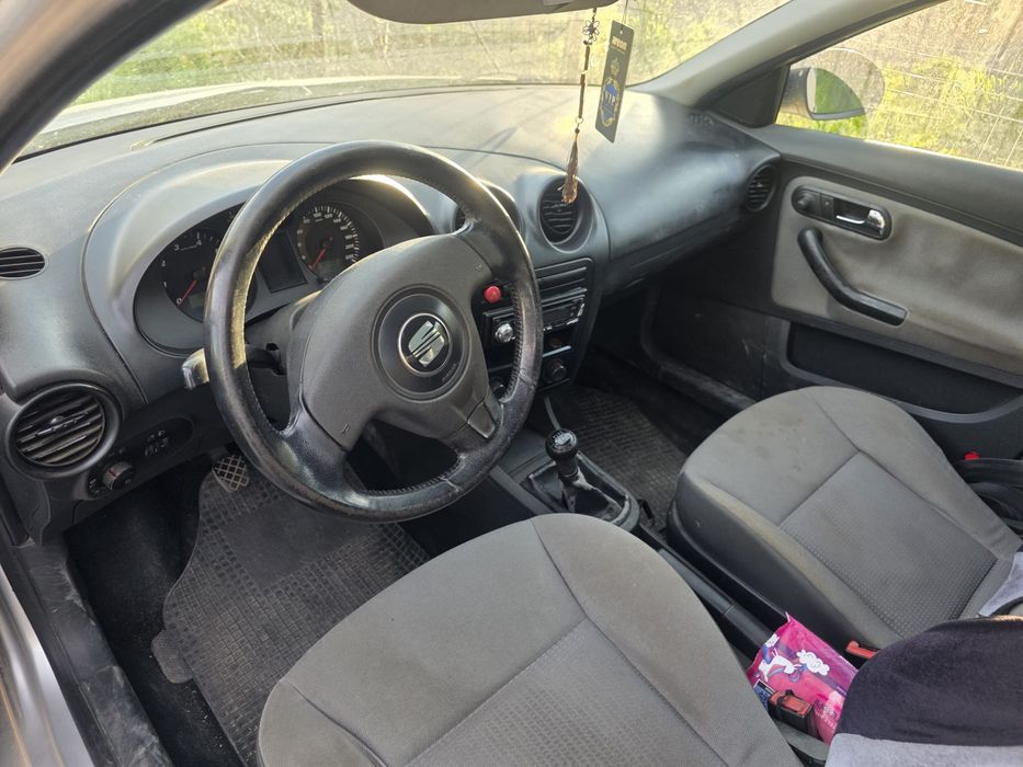 Seat Ibiza an 2003, 1.2 Benzina