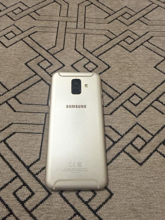 Продам samsung A6