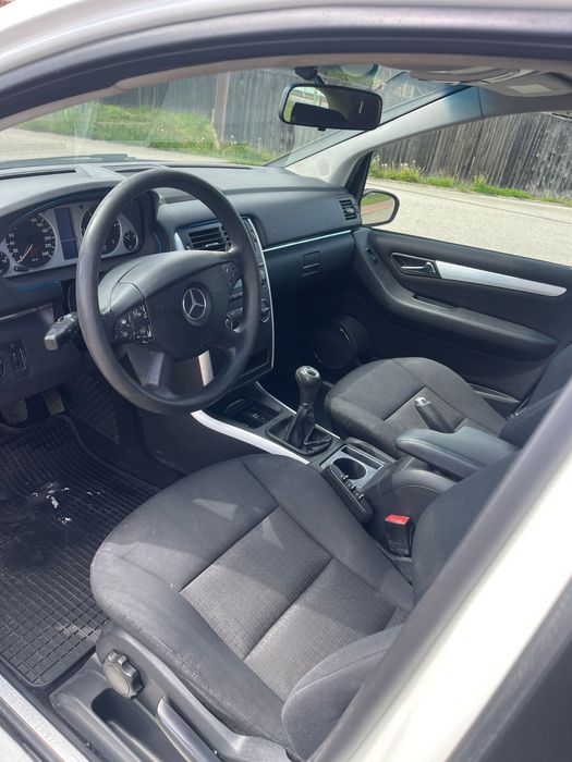 Vând Mercedes B class