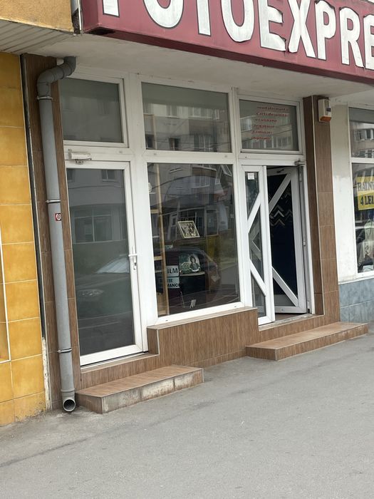 Inchiriez spatiu comercisl