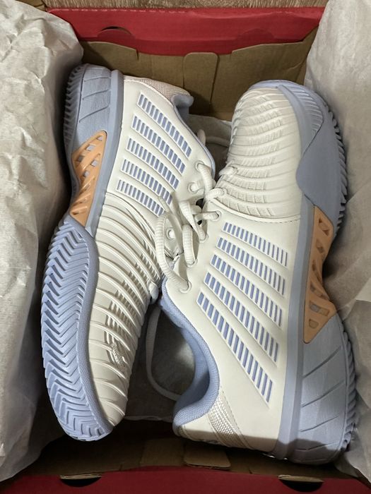 Adidasi K-Swiss pentru tenis