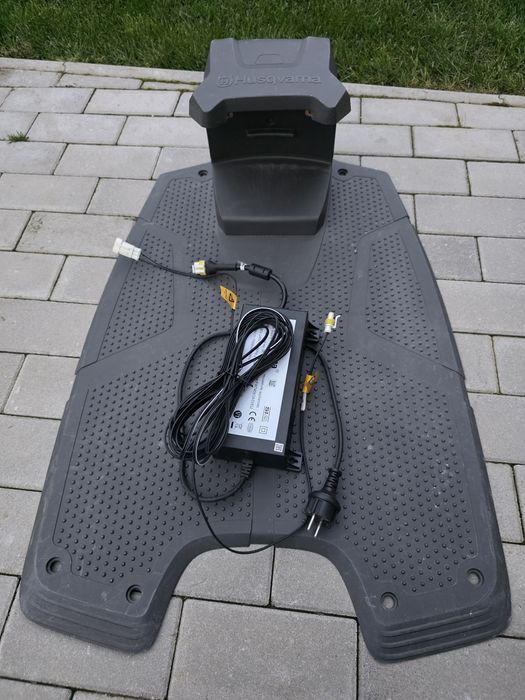 Husqvarna Automower 440 robot gazon / iarba NOU